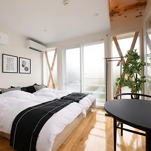 https://harmonious-light-west.hotelshakone.com